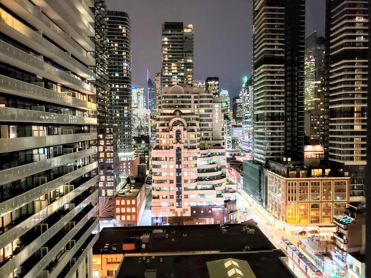 Toronto Executive Suite On King Street 0*,  קנדה